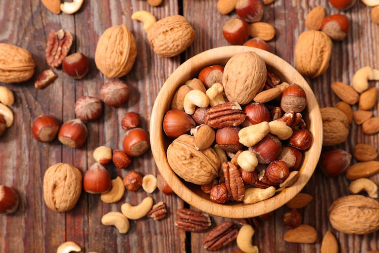 ¿Por qué deberías remojar los frutos secos?